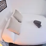 Alina شقة
